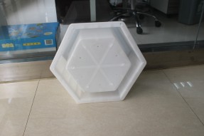 什么樣的六角塊護坡模具質量才好？